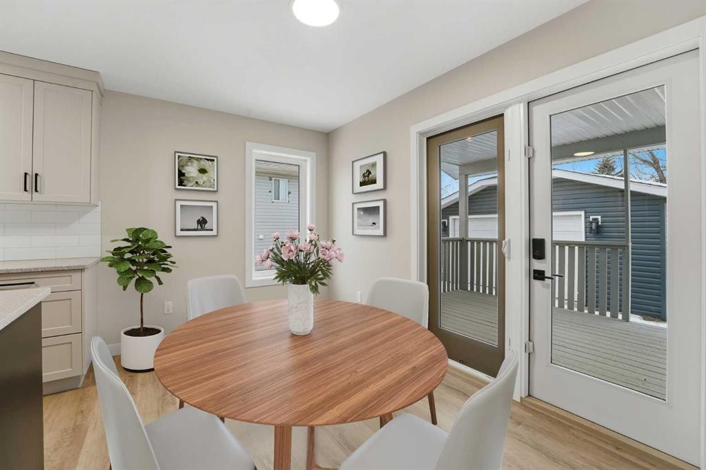 82 Bruns Crescent, Lacombe, AB - Indoor Photo Showing Dining Room