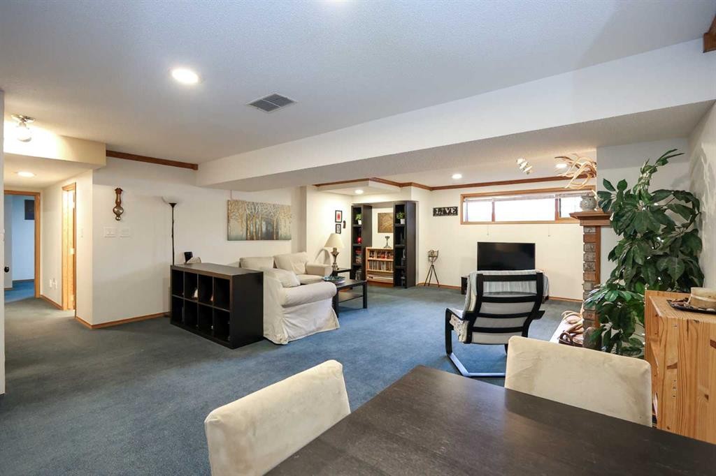 31 Armitage Close, Red Deer, AB - Indoor