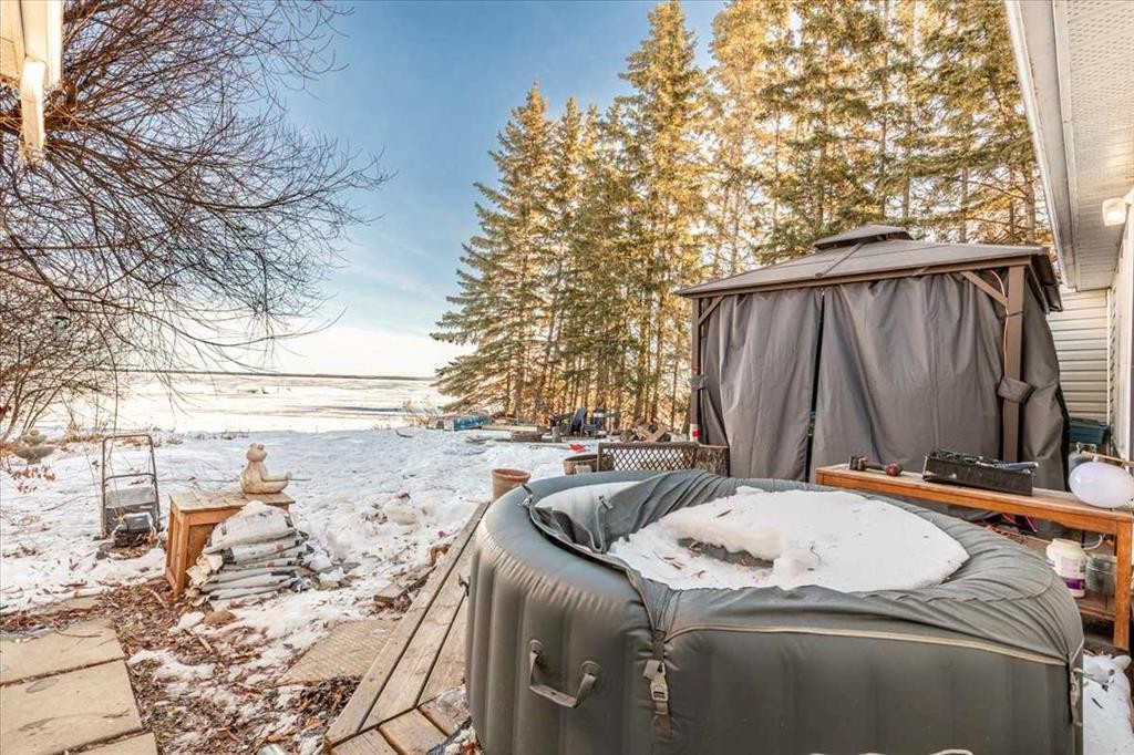 125 Poplar Bay, Rural Wetaskiwin No. 10, County Of, AB - Outdoor