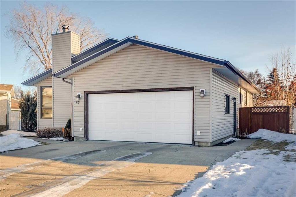 40 Nielsen Close, Red Deer, AB - Outdoor