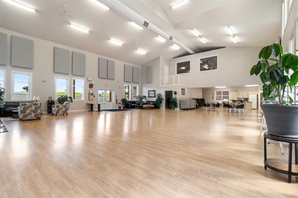 160A-10042 Township Road 422, Rural Ponoka County, AB - Indoor