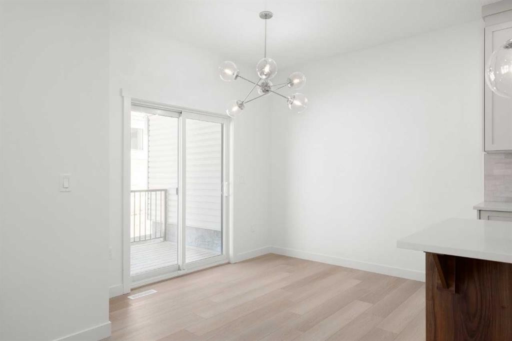 87 Heritage Manor, Cochrane, AB - Indoor