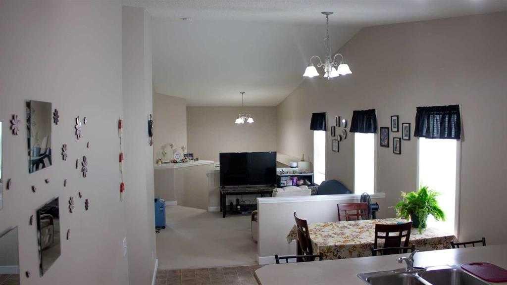 42 Joice Close, Red Deer, AB - Indoor