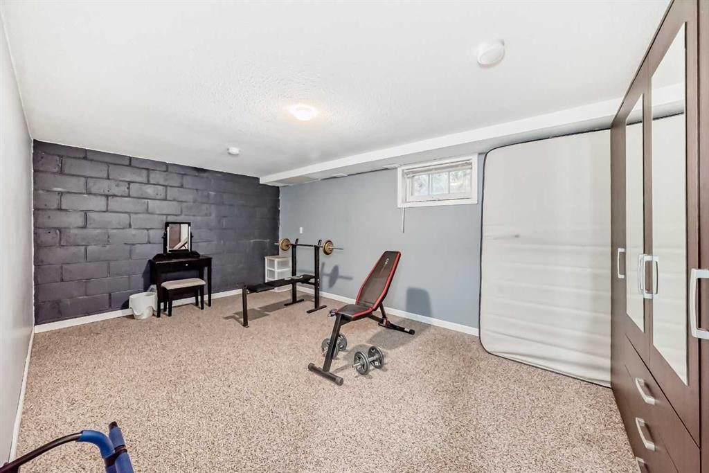 49 Poplar Crescent, Springbrook, AB