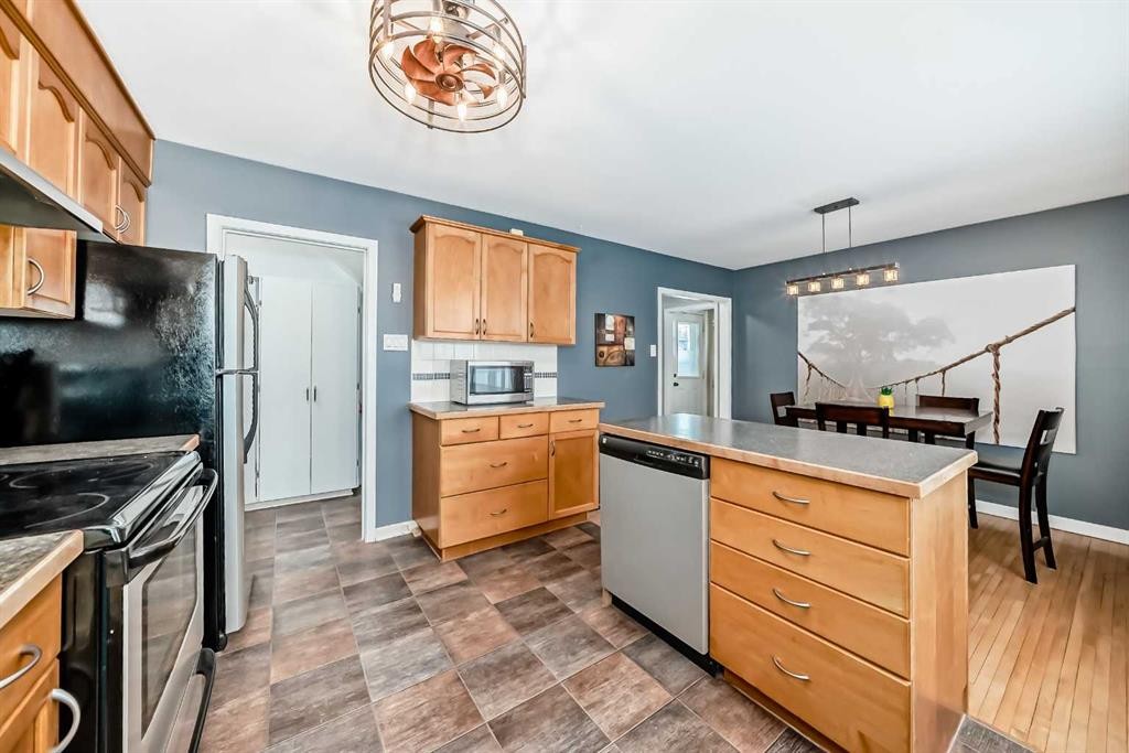 49 Poplar Crescent, Springbrook, AB