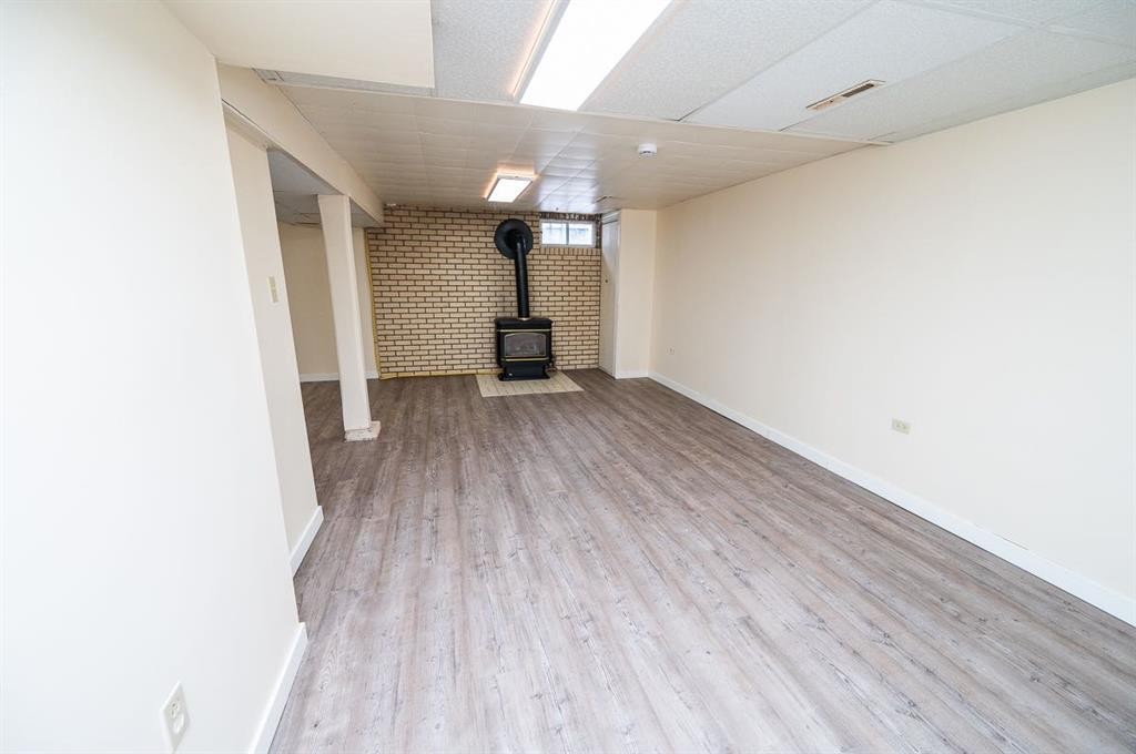 5811 43 Avenue, Red Deer, AB - Indoor Photo Showing Other Room