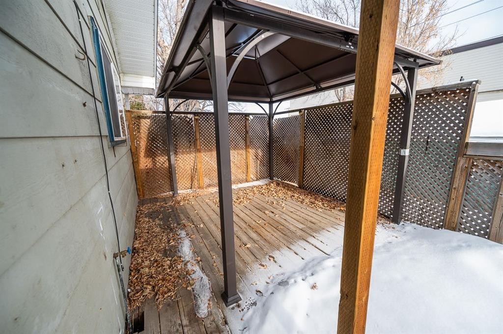 5811 43 Avenue, Red Deer, AB - Outdoor With Exterior