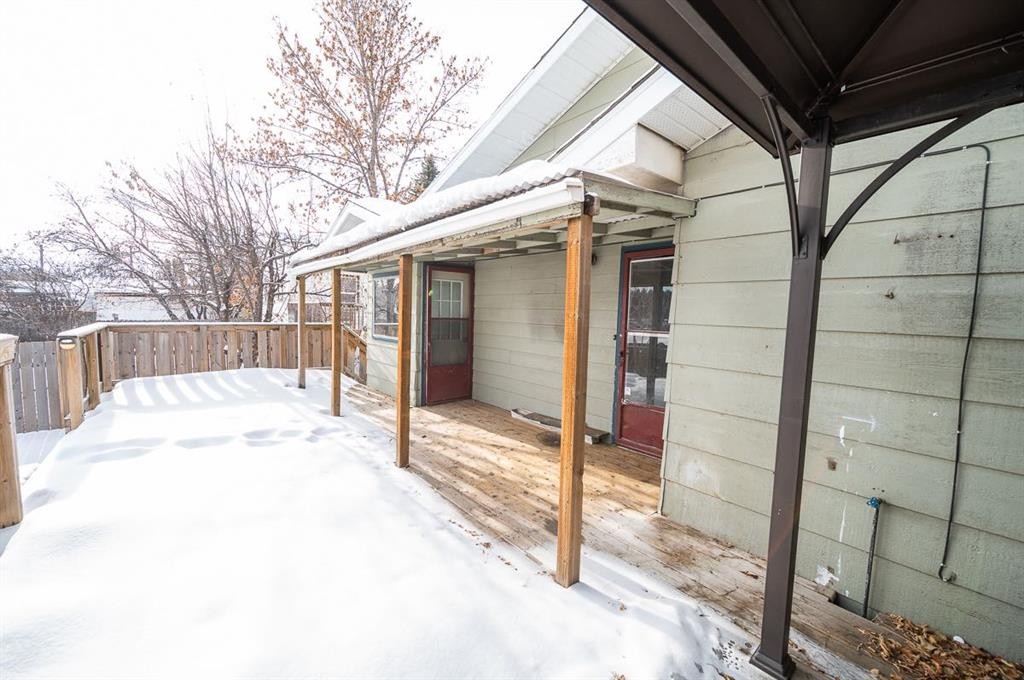 5811 43 Avenue, Red Deer, AB - Outdoor With Exterior