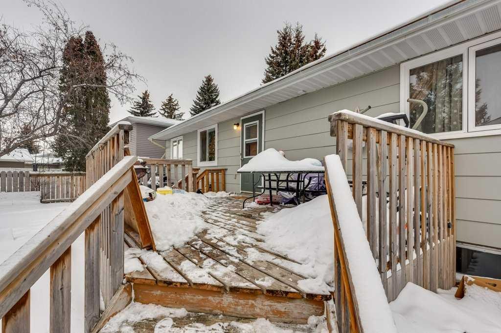 35 Ayers Avenue, Red Deer, AB - Outdoor With Exterior