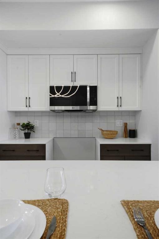 17 Gray Close, Sylvan Lake, AB - Indoor Photo Showing Other Room