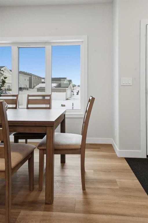 17 Gray Close, Sylvan Lake, AB - Indoor Photo Showing Dining Room