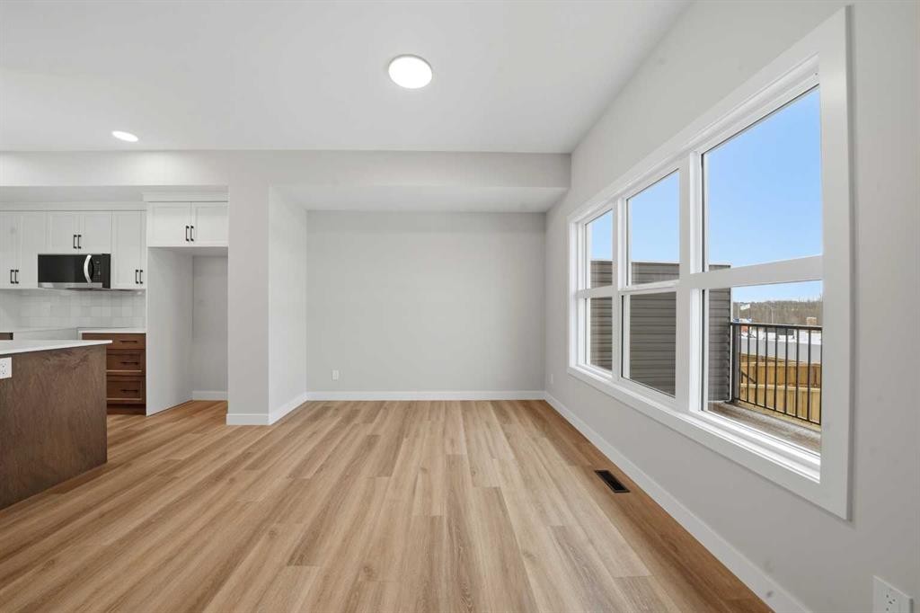 17 Gray Close, Sylvan Lake, AB - Indoor