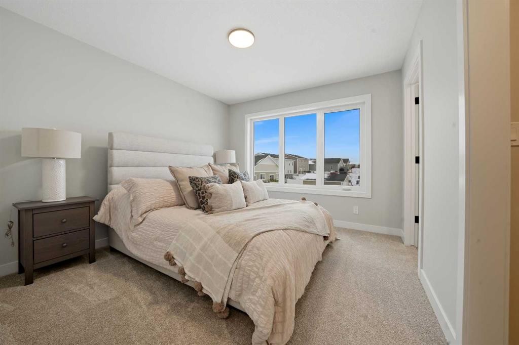 17 Gray Close, Sylvan Lake, AB - Indoor Photo Showing Bedroom