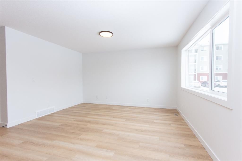 12 Trinity Street, Lacombe, AB - Indoor Photo Showing Other Room