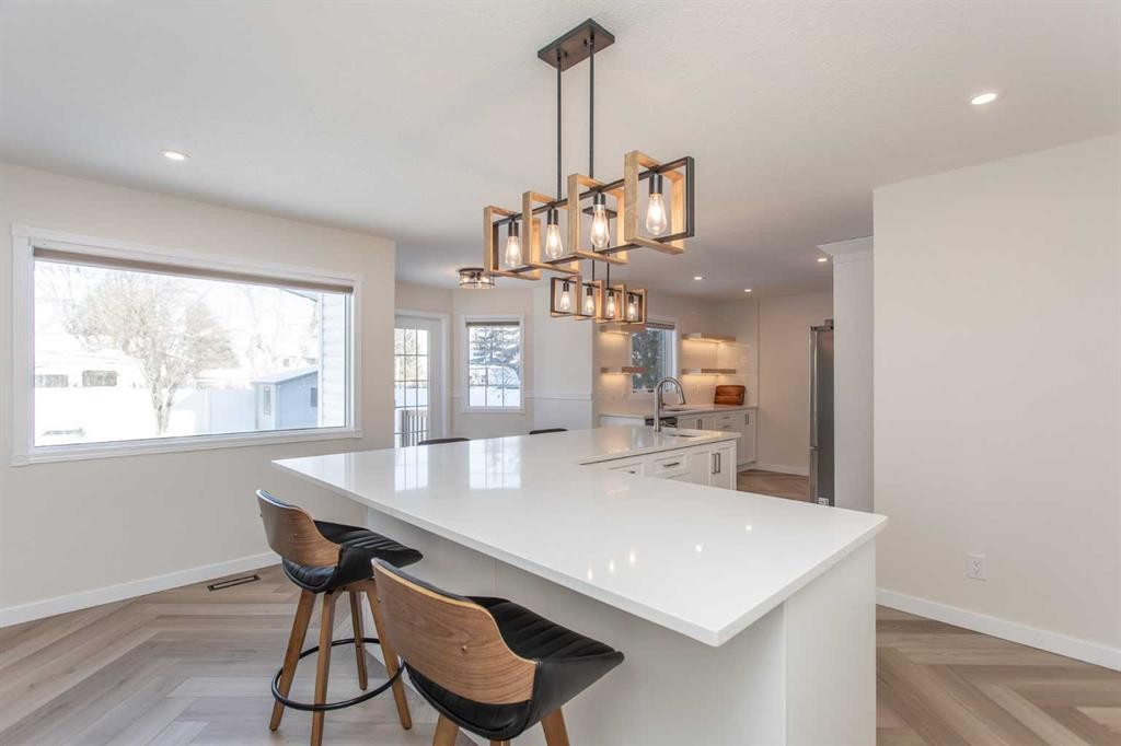 10 Pickwick Lane, Lacombe, AB - Indoor