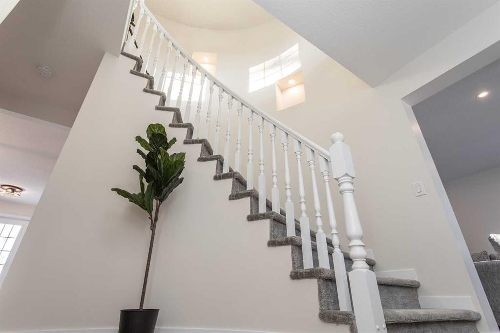 10 Pickwick Lane, Lacombe, AB - Indoor Photo Showing Other Room