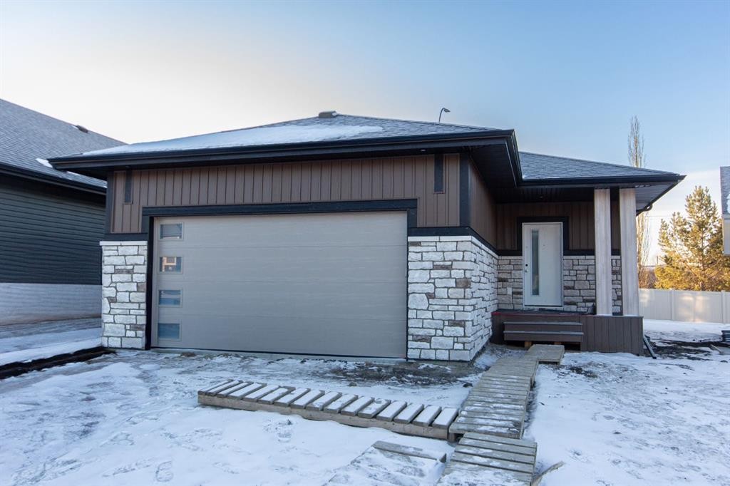 37 Terra Close, Red Deer, AB - Outdoor