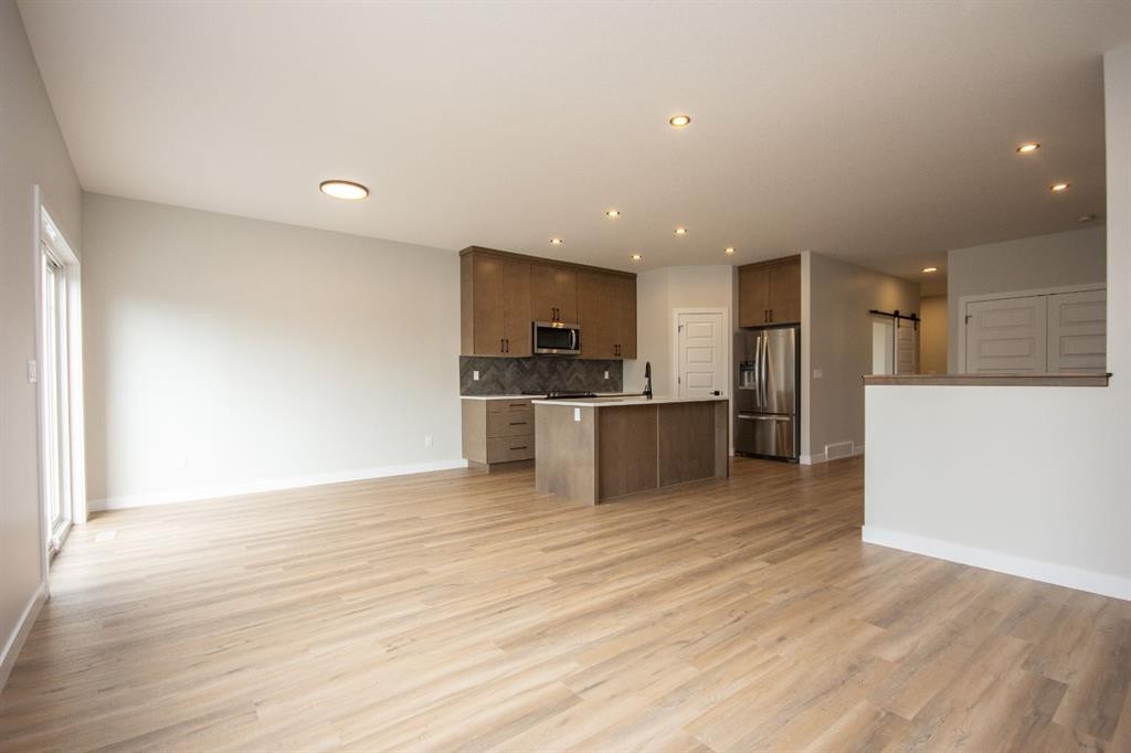 37 Terra Close, Red Deer, AB - Indoor Photo Showing Kitchen