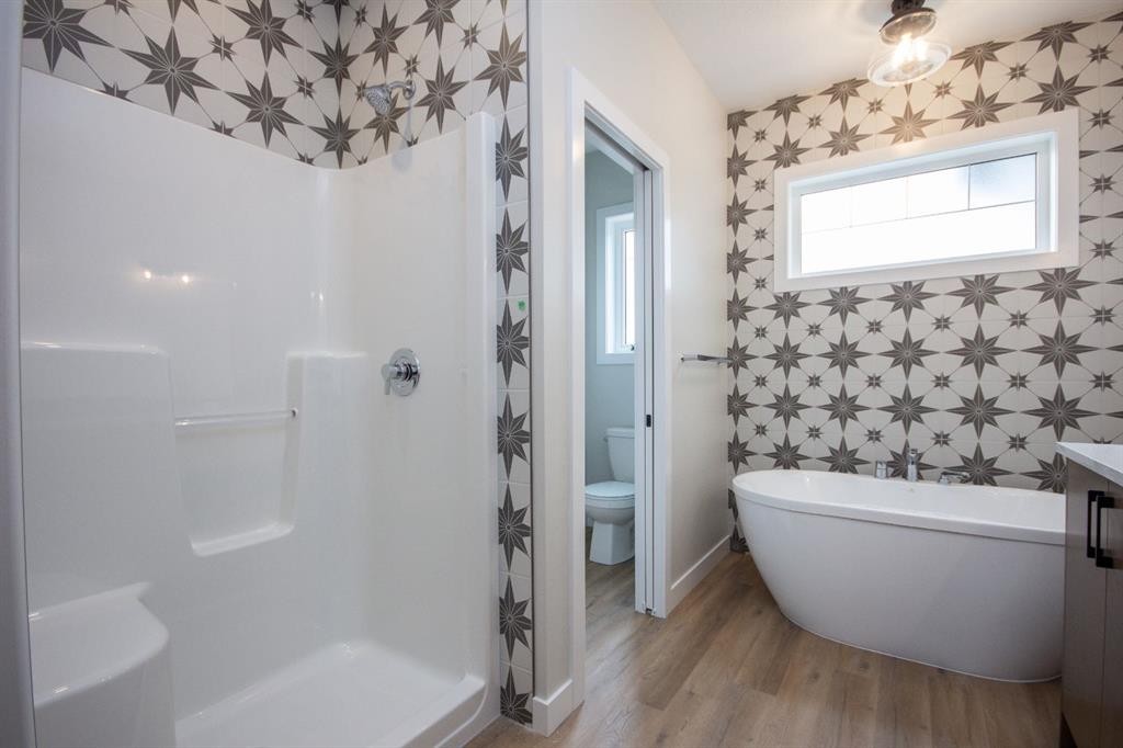 37 Terra Close, Red Deer, AB - Indoor Photo Showing Bathroom