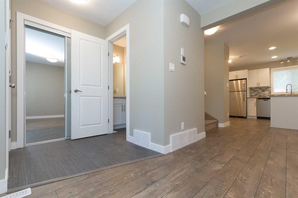 12504 119 Avenue Nw, Edmonton, AB - Indoor Photo Showing Kitchen
