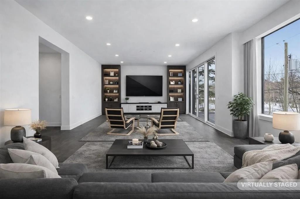 158 Jarvis Bay Drive, Jarvis Bay, AB - Indoor Photo Showing Living Room