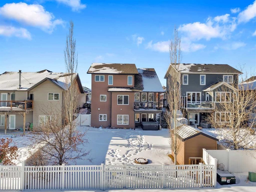 33 Sisson Avenue, Red Deer, AB - Outdoor