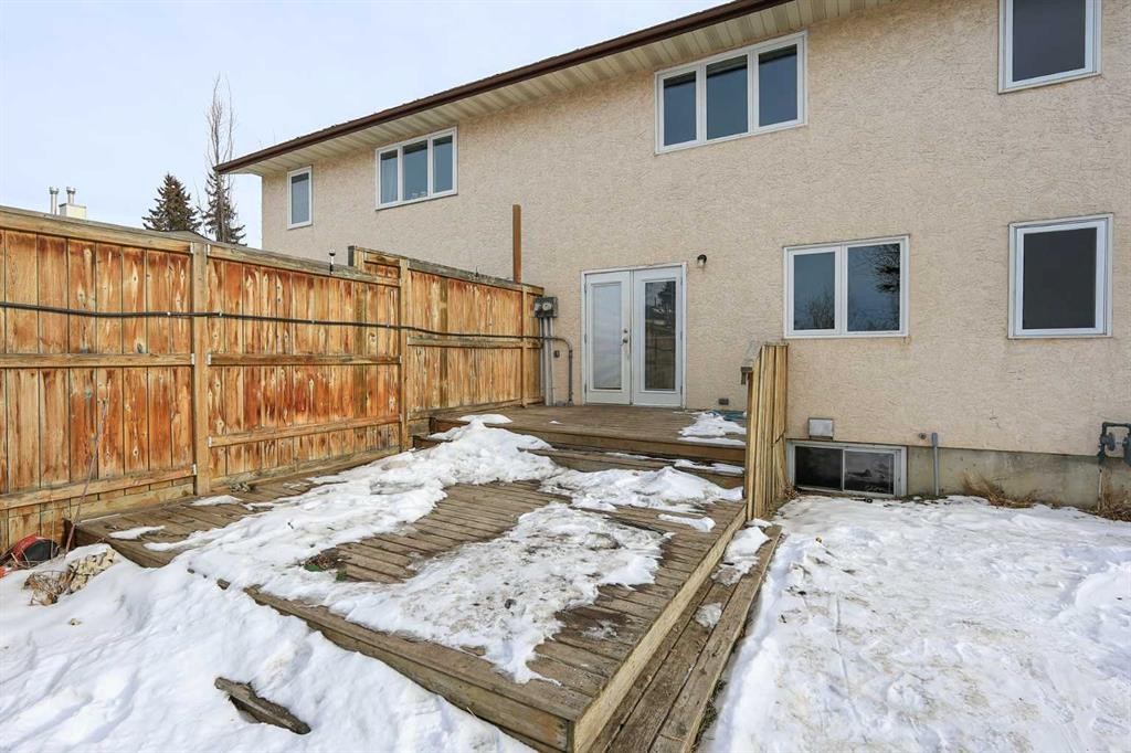 70 Mclevin Crescent, Red Deer, AB - Outdoor With Exterior