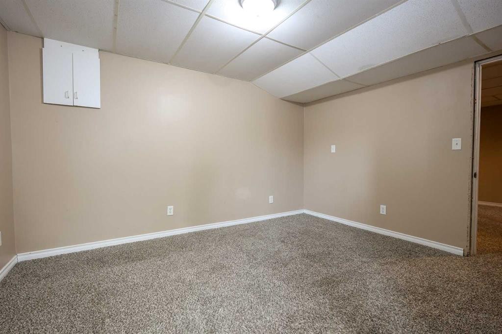 70 Mclevin Crescent, Red Deer, AB - Indoor Photo Showing Other Room