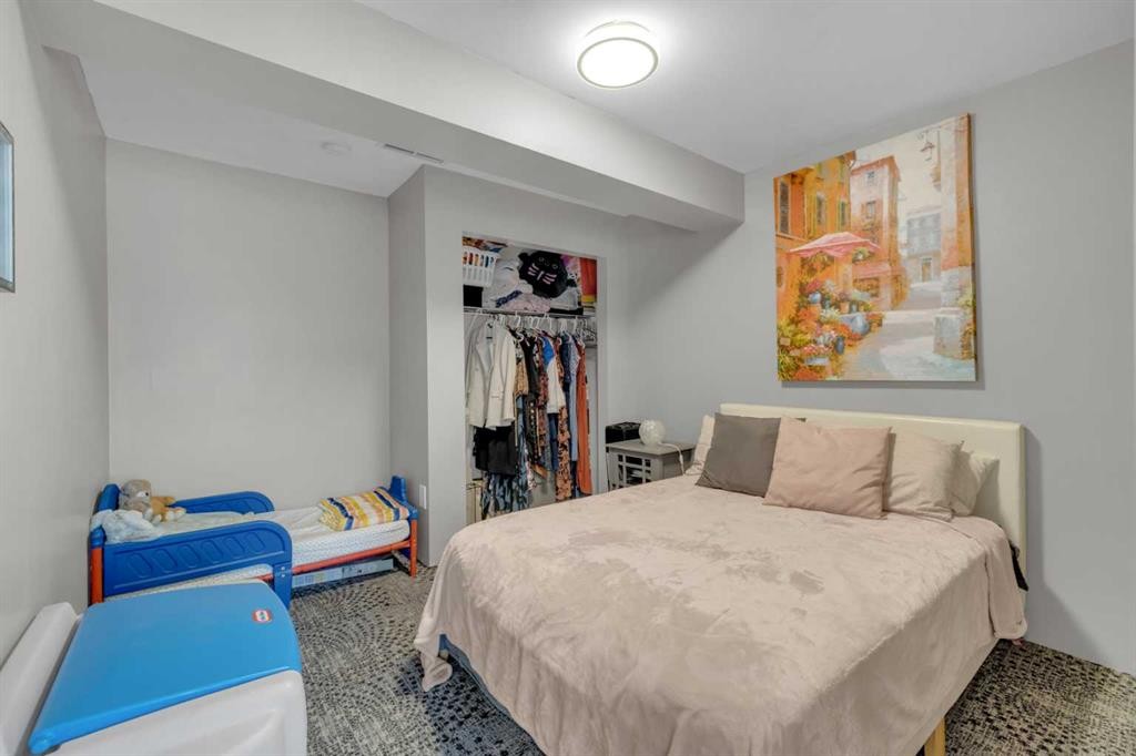 156 Wiley Crescent, Red Deer, AB - Indoor Photo Showing Bedroom