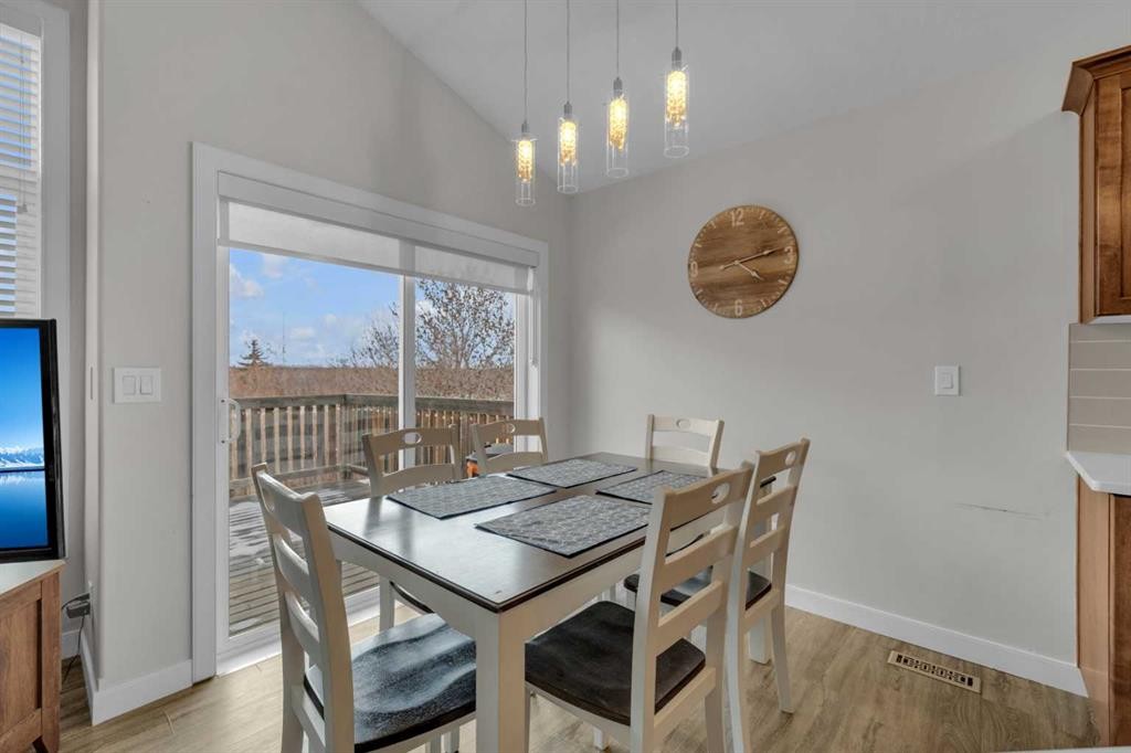 156 Wiley Crescent, Red Deer, AB - Indoor Photo Showing Dining Room