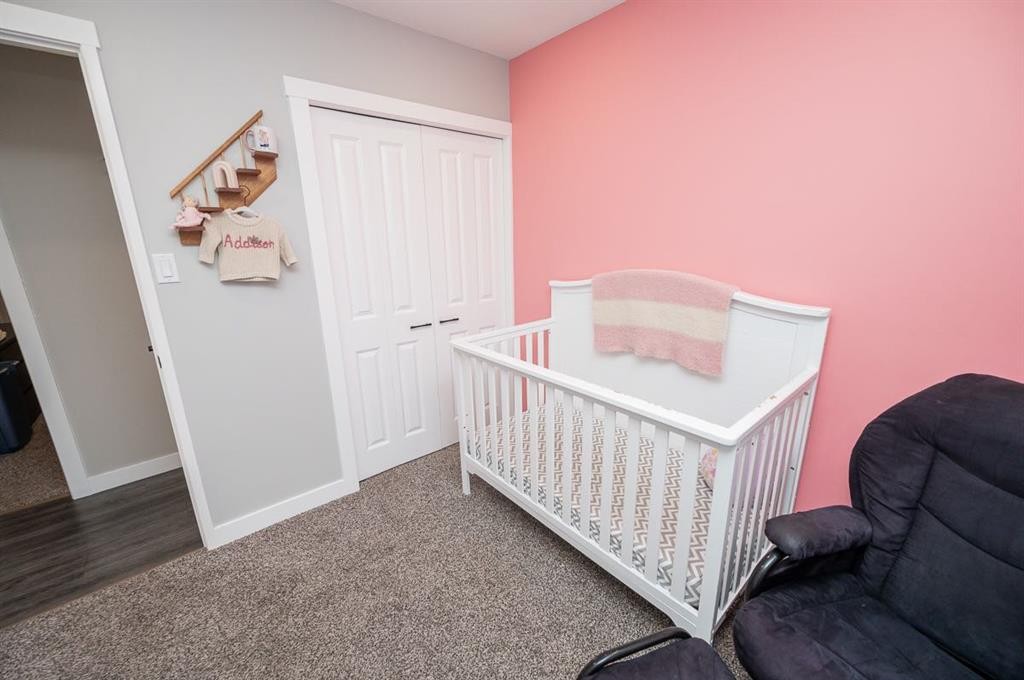 15 Malcolm Crescent, Red Deer, AB - Indoor Photo Showing Bedroom