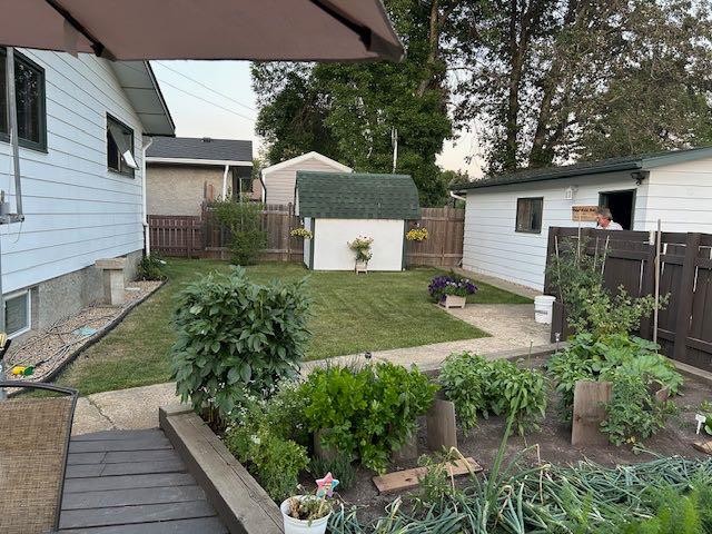 5809 43 Avenue, Camrose, AB - Outdoor With Exterior