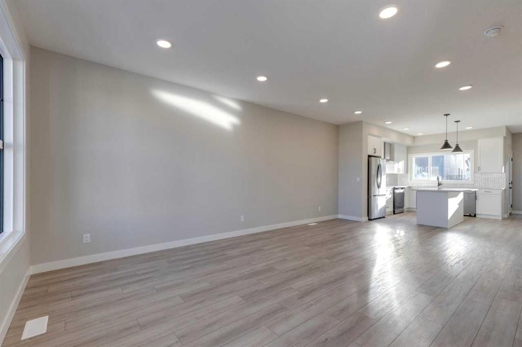 315 Fireside Drive, Cochrane, AB - Indoor