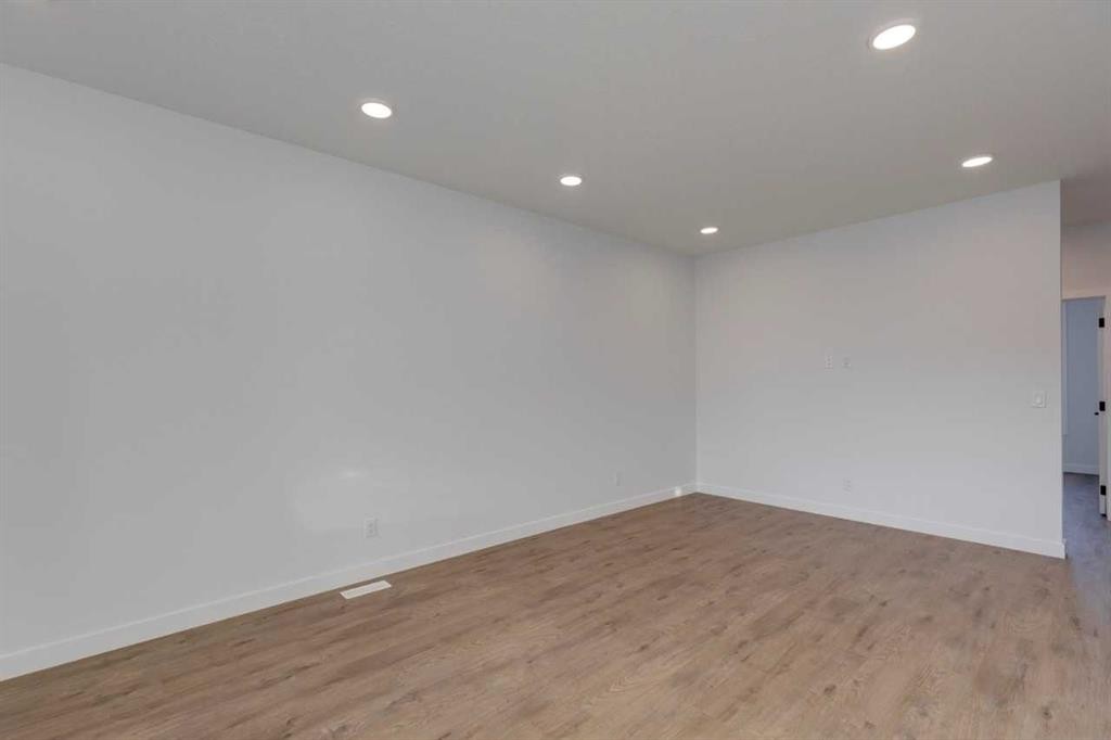 367 Fireside Drive, Cochrane, AB - Indoor Photo Showing Other Room