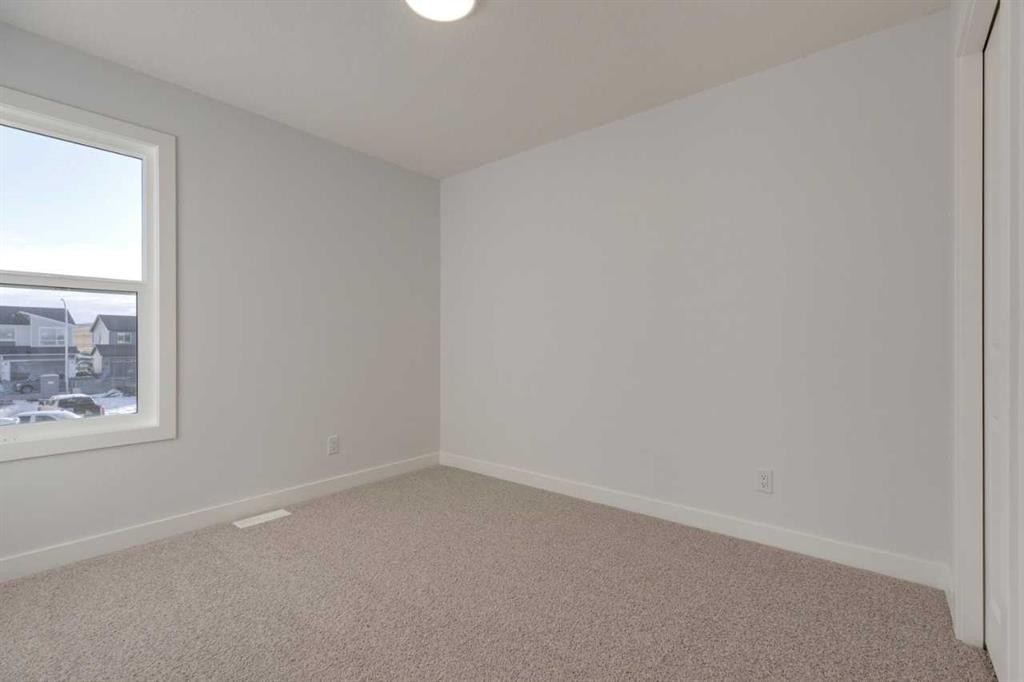 367 Fireside Drive, Cochrane, AB - Indoor Photo Showing Other Room