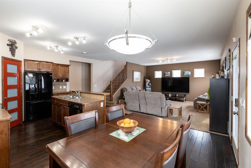 4828 55 Boulevard Close, Innisfail, AB - Indoor