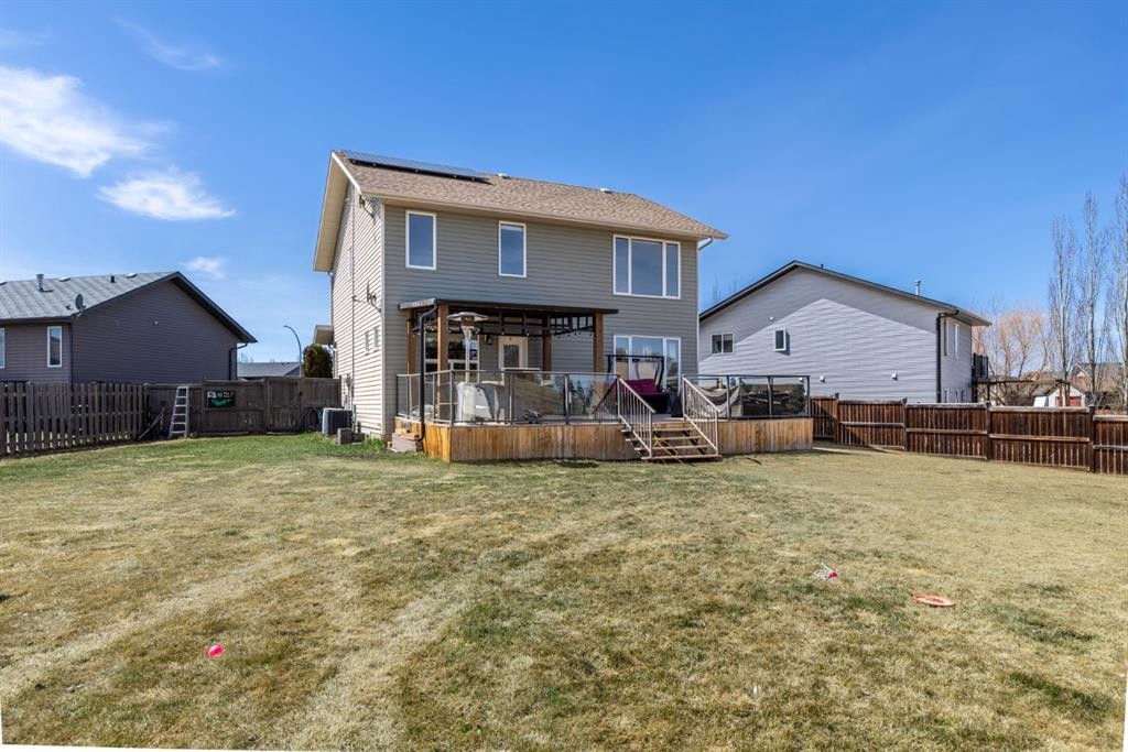 4828 55 Boulevard Close, Innisfail, AB - Outdoor With Deck Patio Veranda