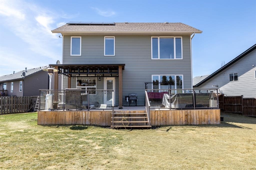4828 55 Boulevard Close, Innisfail, AB - Outdoor With Deck Patio Veranda