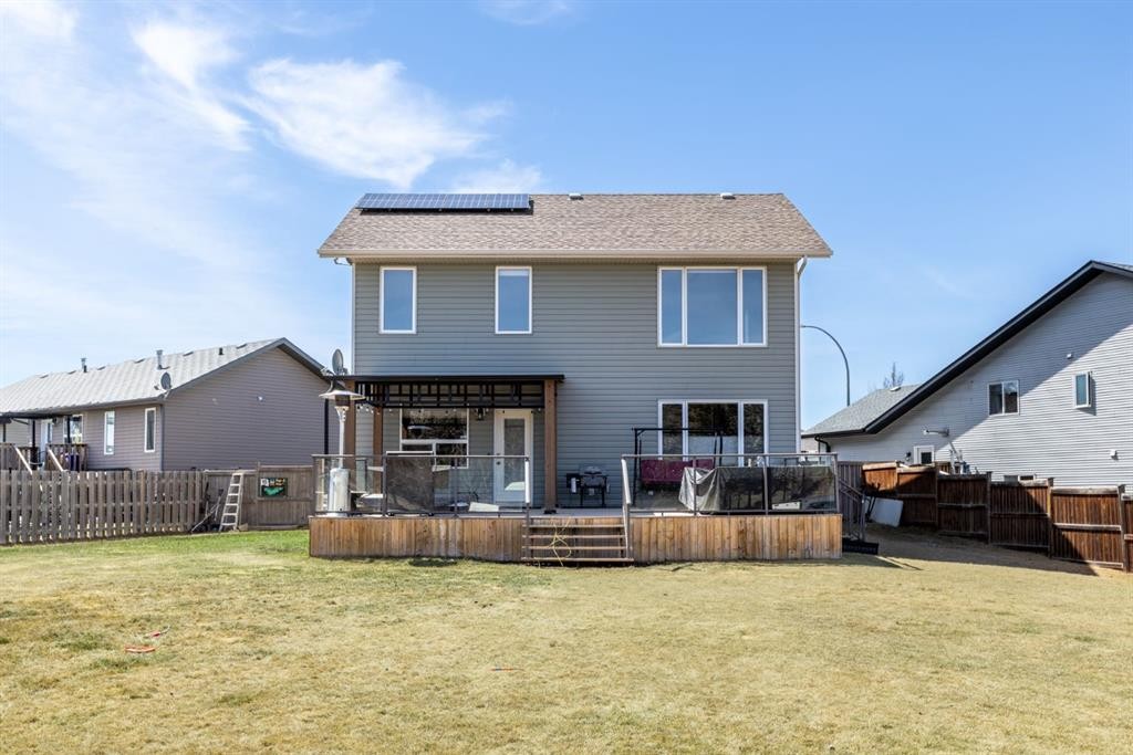 4828 55 Boulevard Close, Innisfail, AB - Outdoor With Deck Patio Veranda