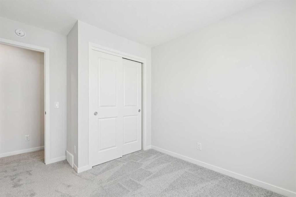 335 Herron Landing Ne, Calgary, AB - Indoor Photo Showing Other Room
