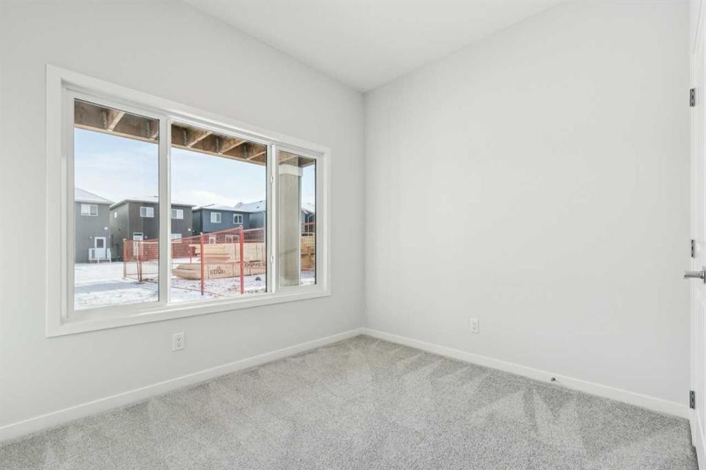 335 Herron Landing Ne, Calgary, AB - Indoor Photo Showing Other Room
