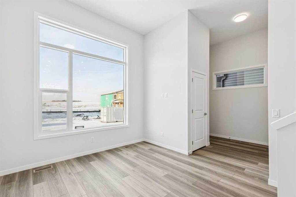 335 Herron Landing Ne, Calgary, AB - Indoor Photo Showing Other Room