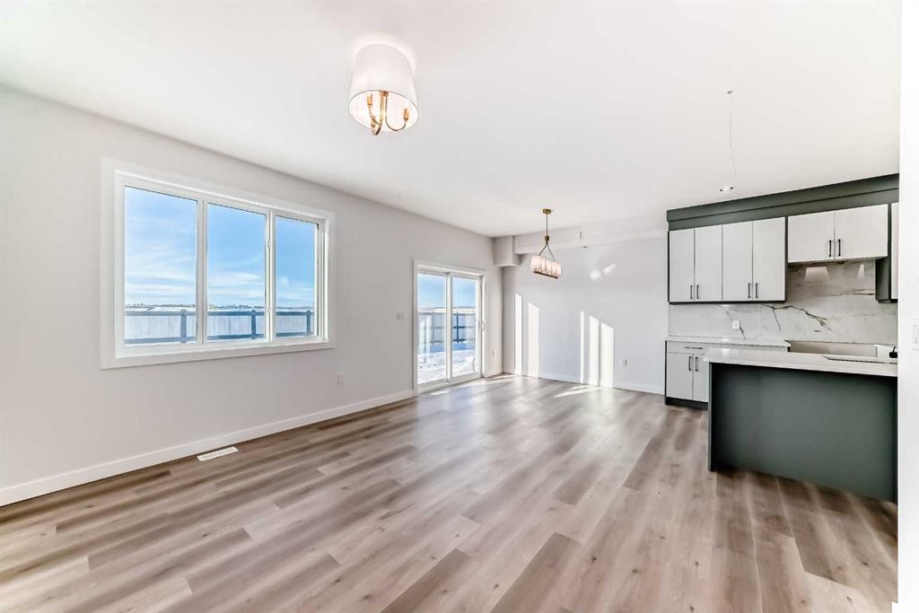 19 Lavelle Close, Red Deer, AB - Indoor Photo Showing Kitchen