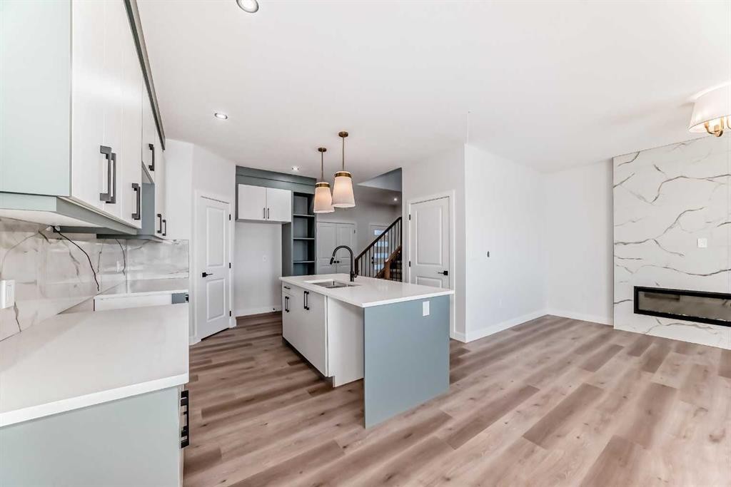 19 Lavelle Close, Red Deer, AB - Indoor Photo Showing Kitchen