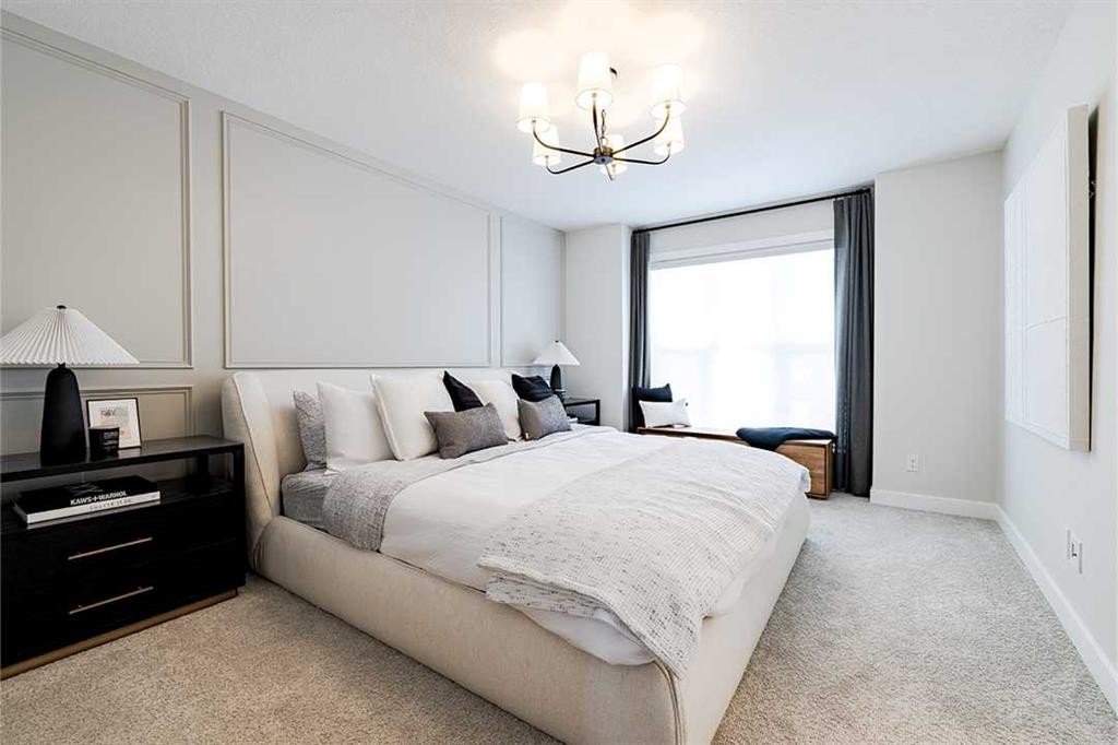 92 Ashlar Road Nw, Calgary, AB - Indoor Photo Showing Bedroom