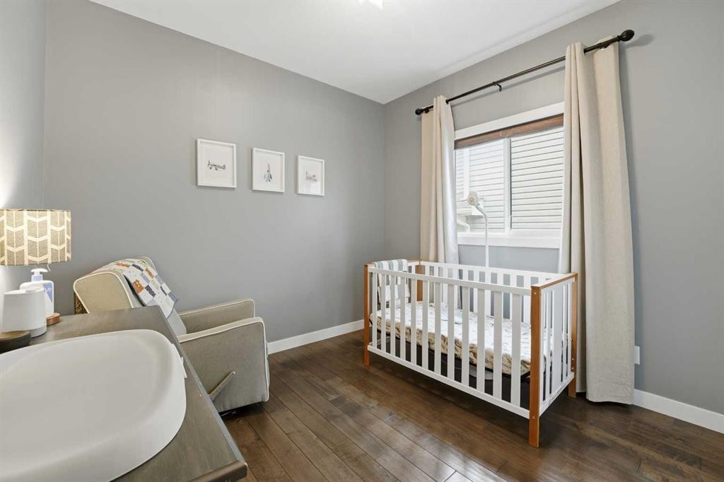 17 Vermont Close, Blackfalds, AB - Indoor Photo Showing Bedroom