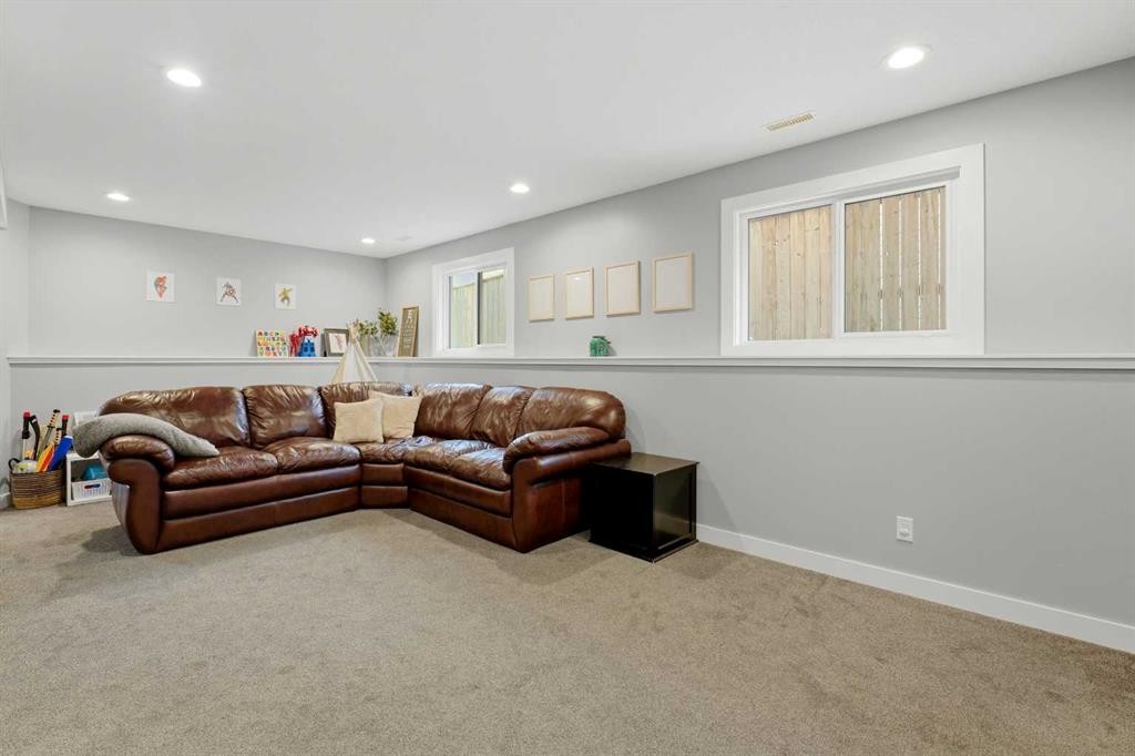 17 Vermont Close, Blackfalds, AB - Indoor