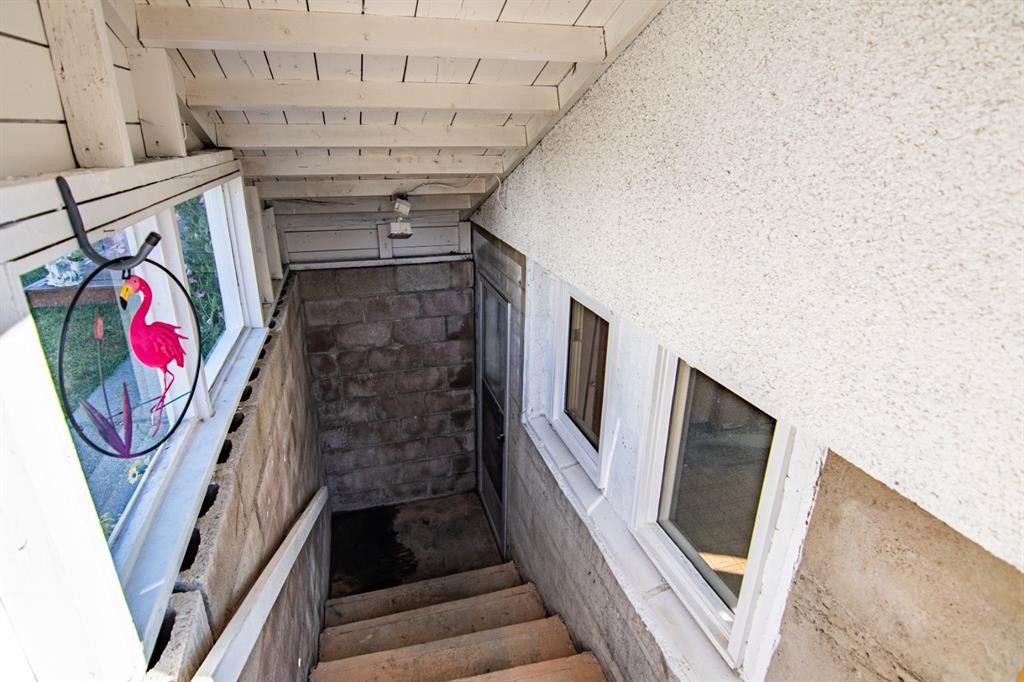 5914 56 Avenue, Red Deer, AB - Photo Showing Other Room