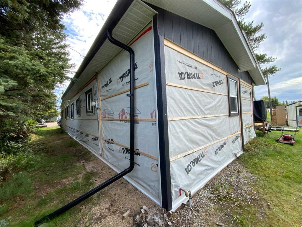 23 Mobile Drive Ne, Three Hills, AB