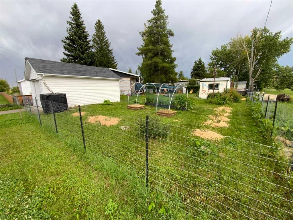 23 Mobile Drive Ne, Three Hills, AB